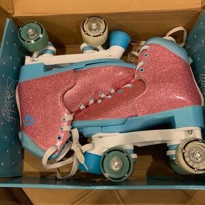 Circle society adj size roller skates